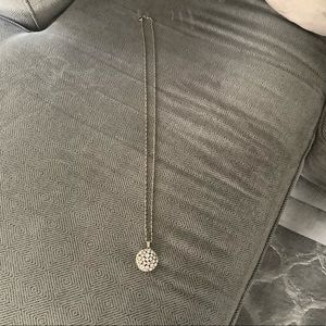 Pendant necklace